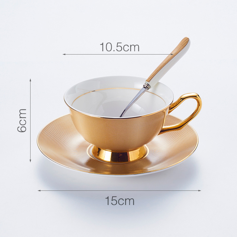 Златна шоља и тањир од 220 мл