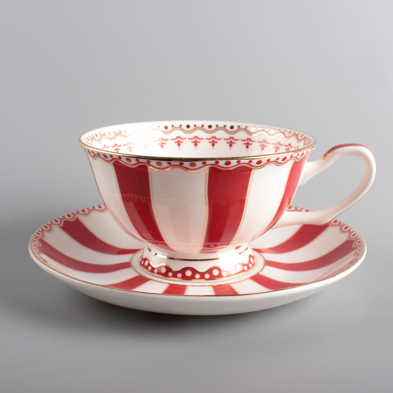 220ml red cup and saucer