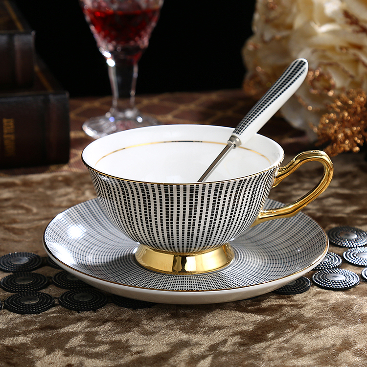 220ml black and white cup and saucer
